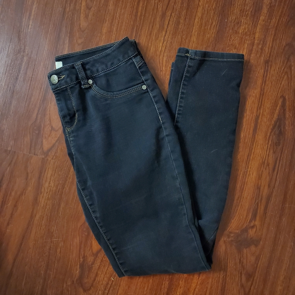 Black Skinny Jeans